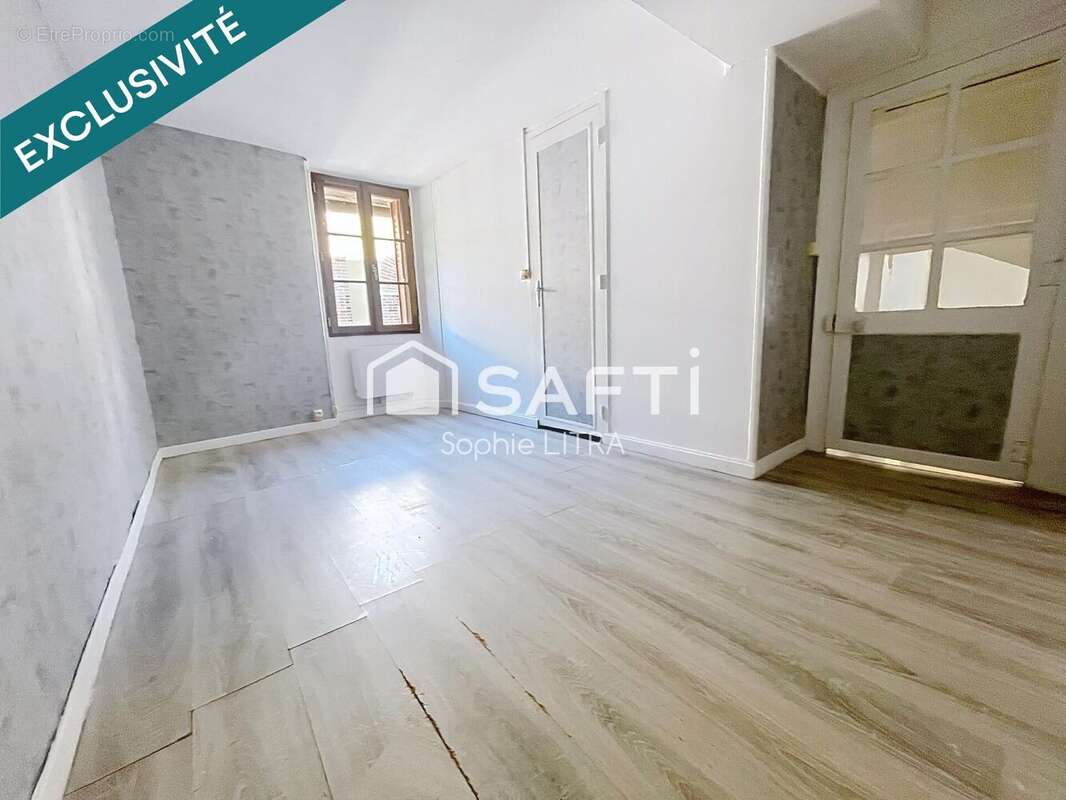 Maison 95 m² à La Ferte-Loupiere  - photo 6