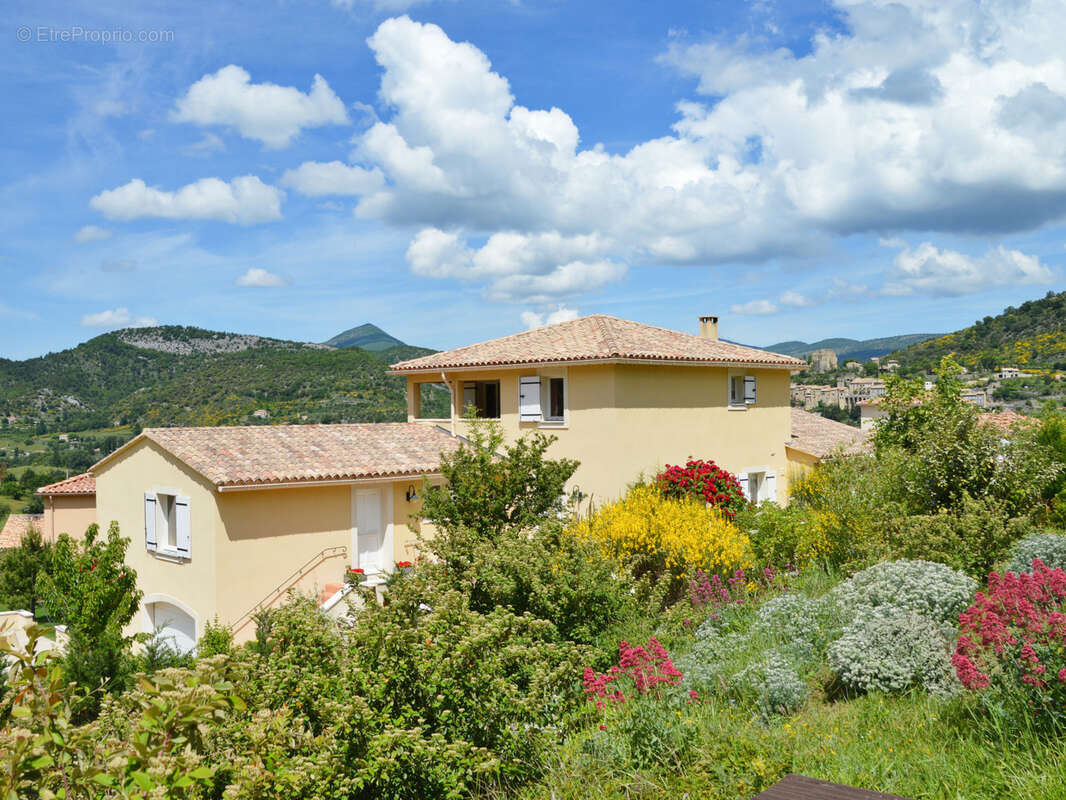 Maison à BUIS-LES-BARONNIES