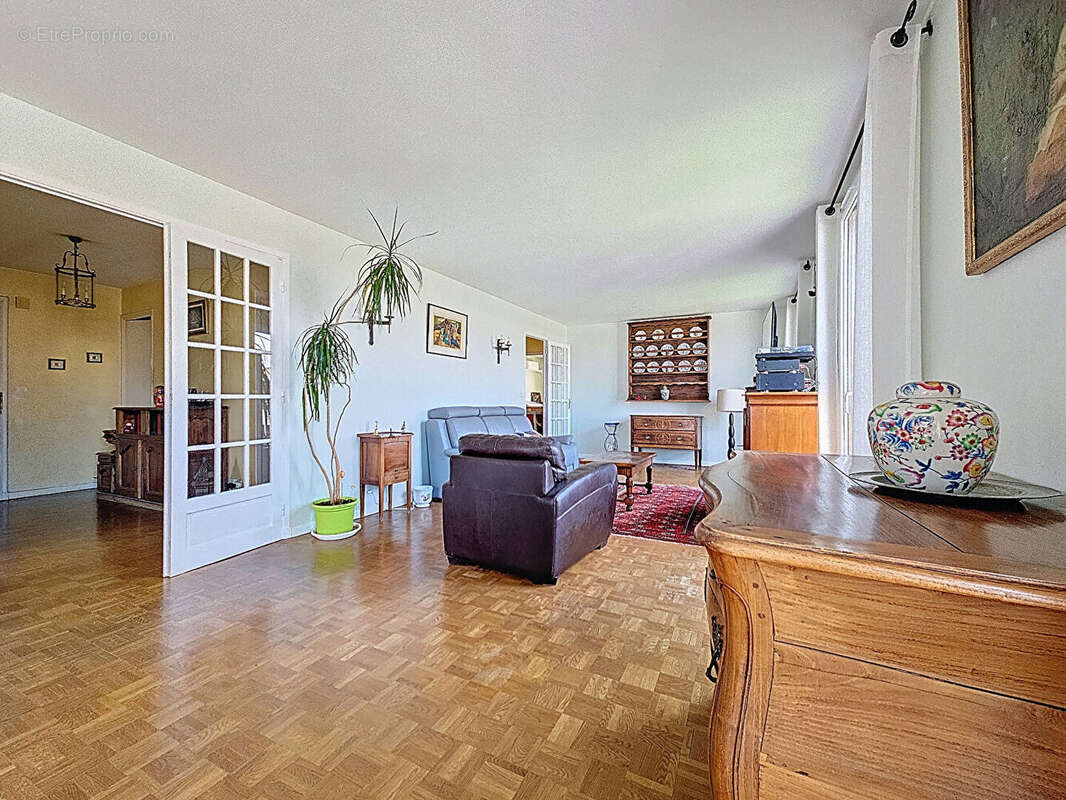 Appartement à MARSEILLE-12E