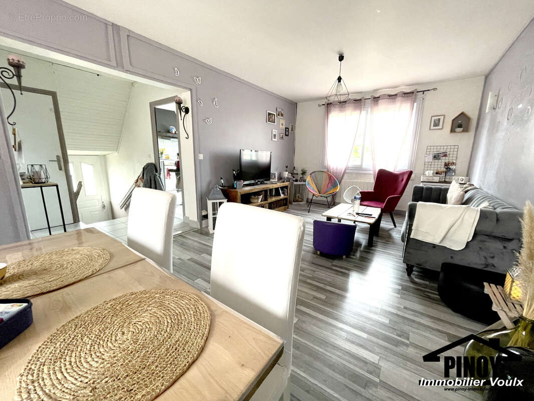 Maison à VOULX