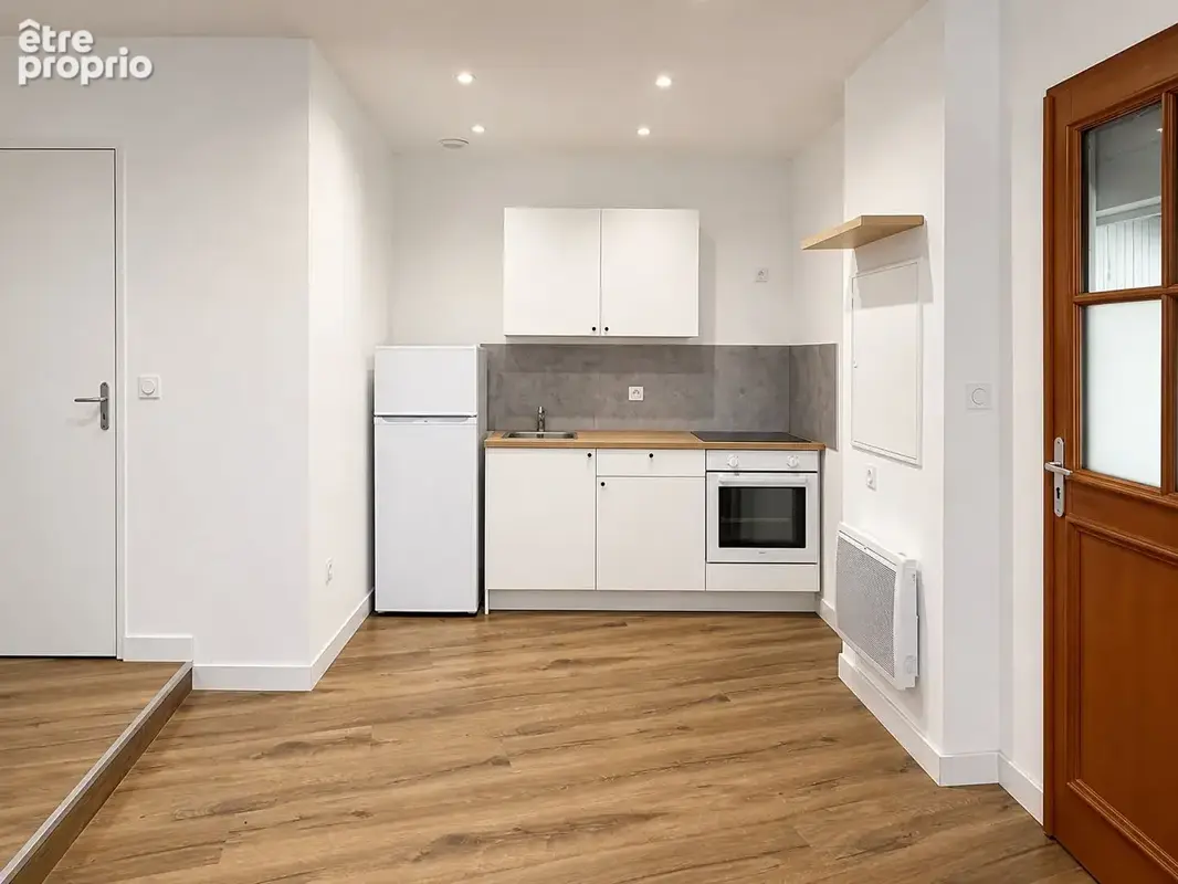 Appartement T2 rénové de 40 m² avec cave en centre-ville ! Faibles charges - photo 3