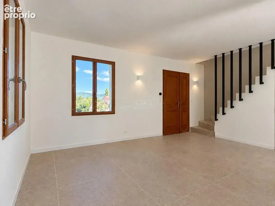Maison Nans Les Pins 6 pièce(s) 132 m2 - photo 3