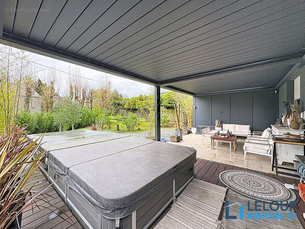 Maison à MONT-SAINT-AIGNAN