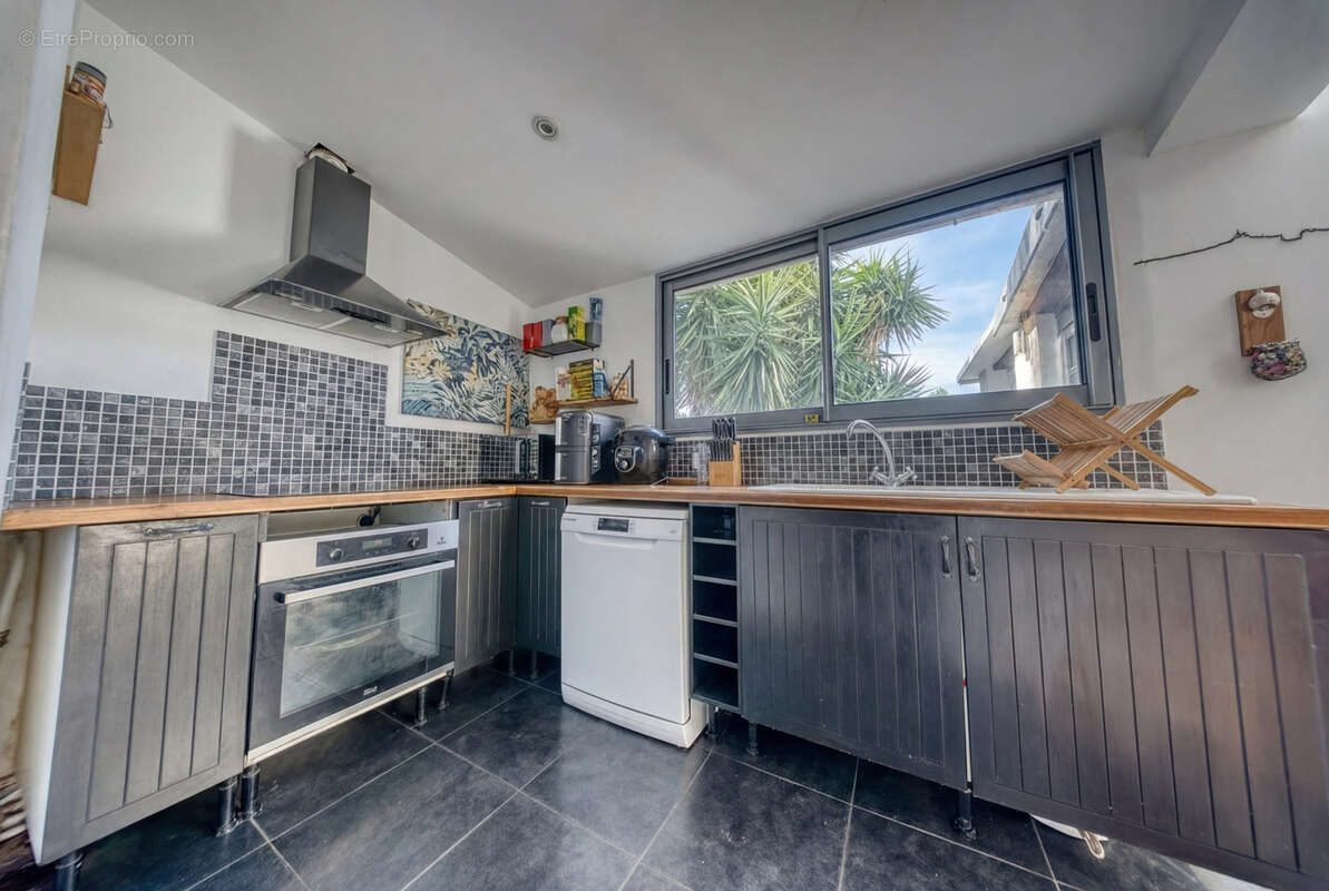 Appartement à MARSEILLE-14E