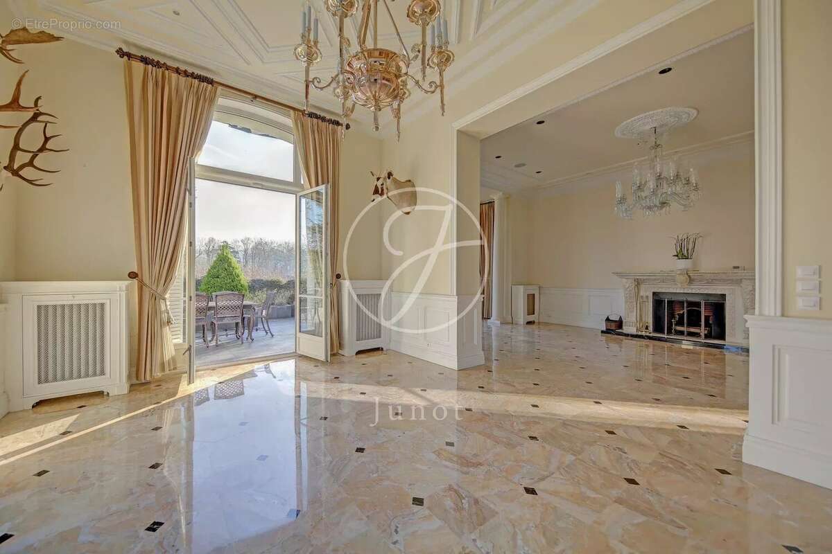 Maison à CROISSY-SUR-SEINE