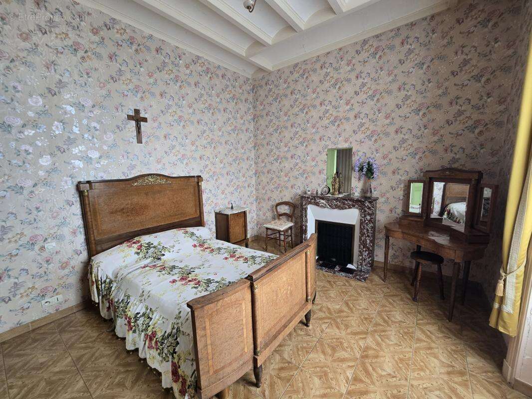 Maison à SABLE-SUR-SARTHE