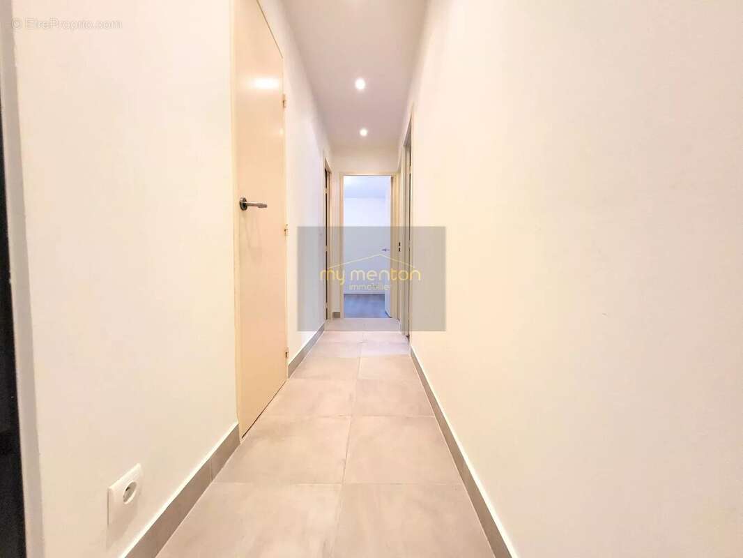 Appartement à BEAUSOLEIL