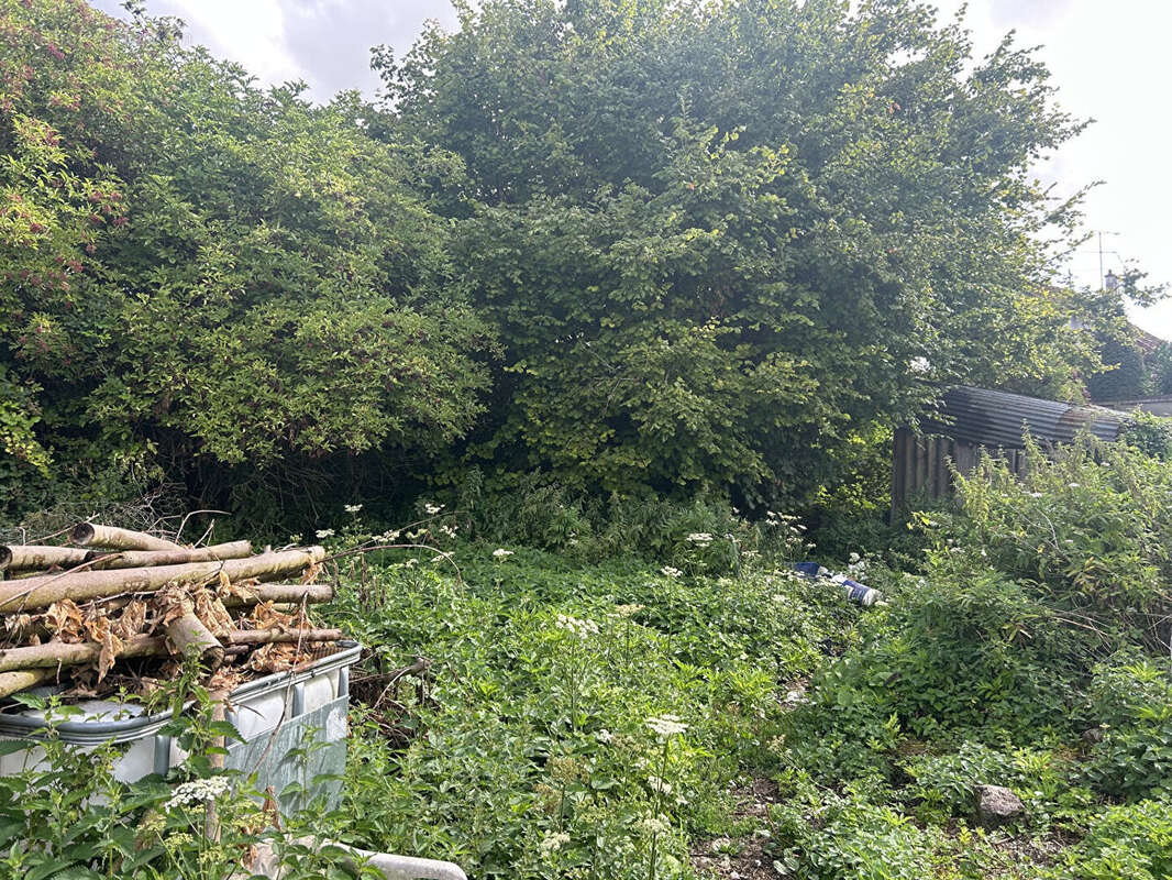 Terrain à LE CHATELET-EN-BRIE