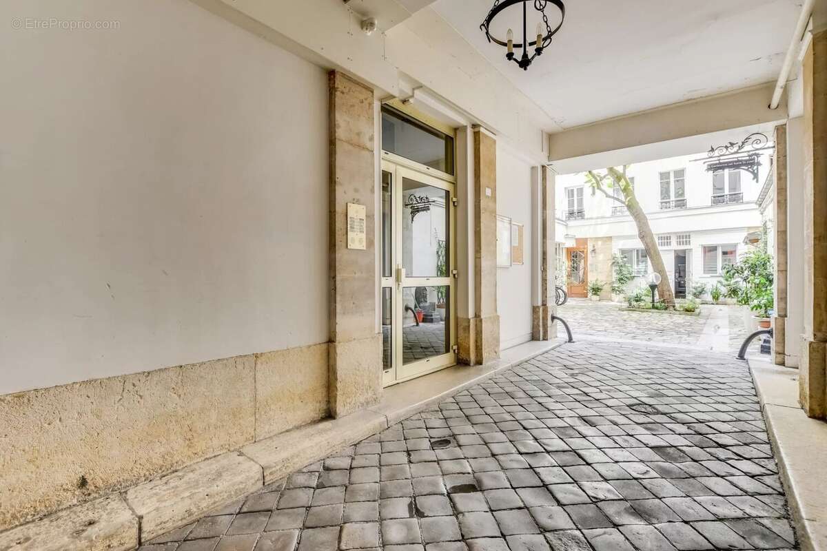 Appartement à PARIS-3E