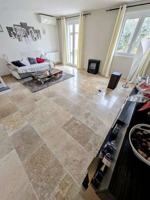 Maison à SAINT-MARTIN-DE-CRAU