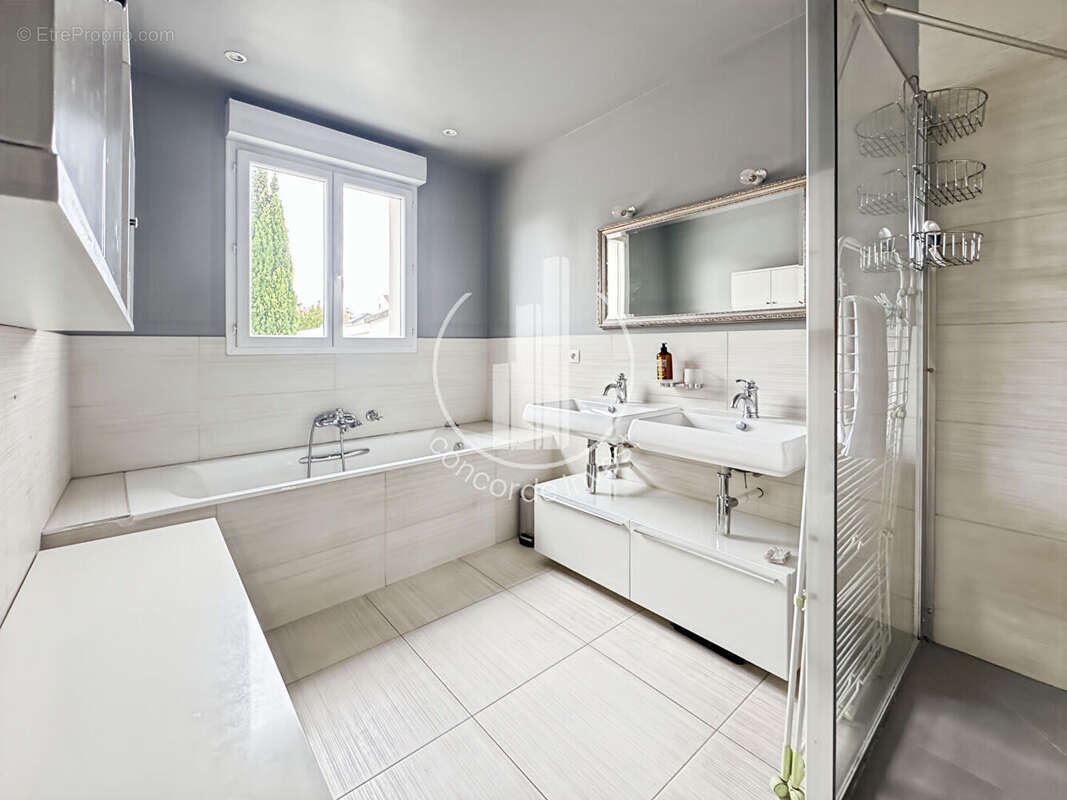 Maison à FONTENAY-SOUS-BOIS