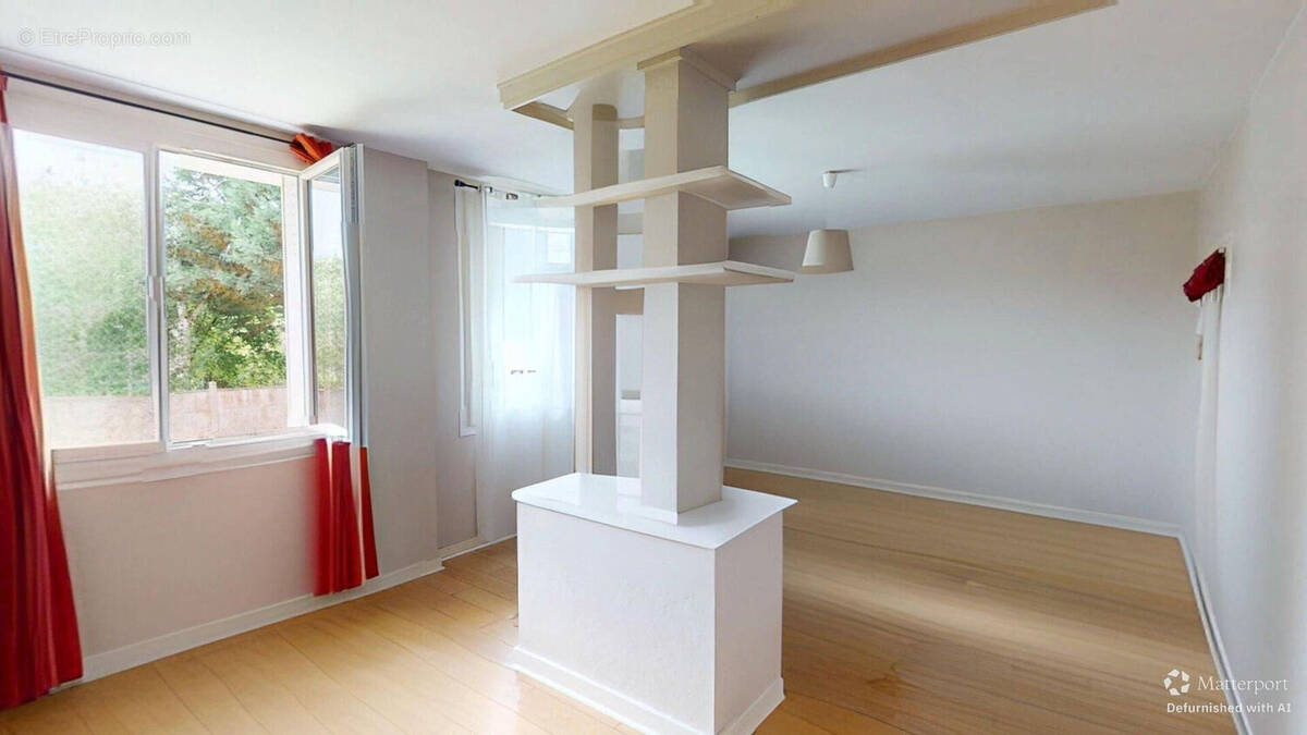 Appartement à SAINT-CYR-SUR-LOIRE