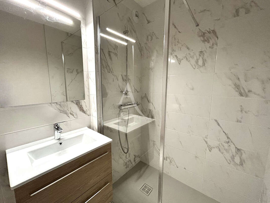 Appartement à CHARNAY-LES-MACON