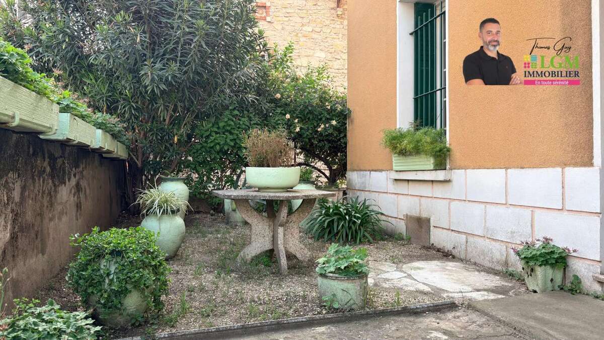 Maison De Ville À Vendre - photo 3