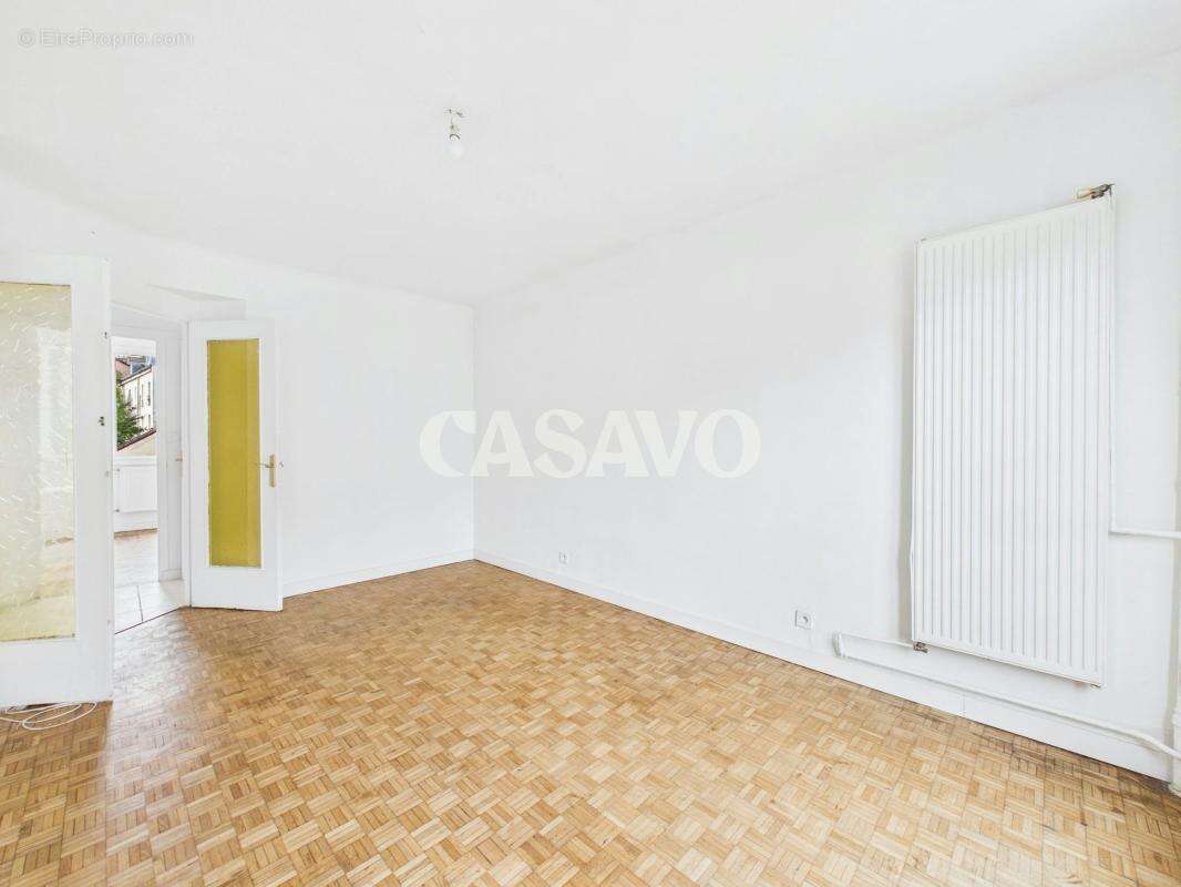 Vente Appartement 3 pièces de 61m² - 93200 Saint-Denis - photo 3