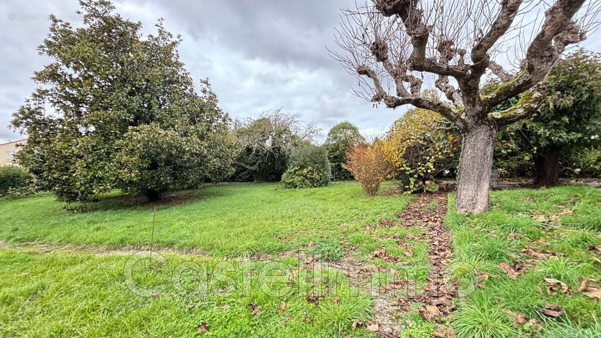 Maison à CASTELSARRASIN