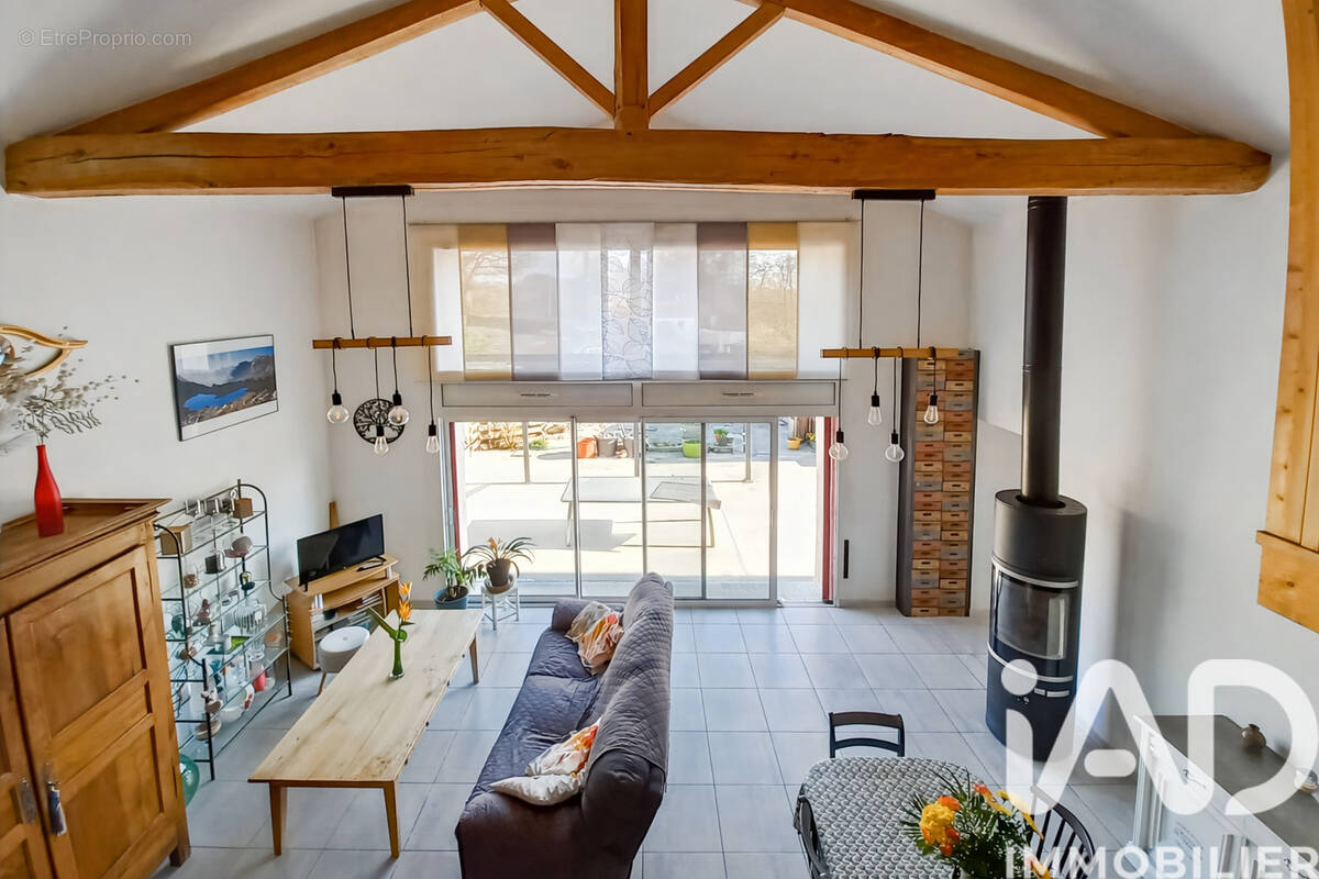 Photo 1 - Maison à SAINT-MATHURIN