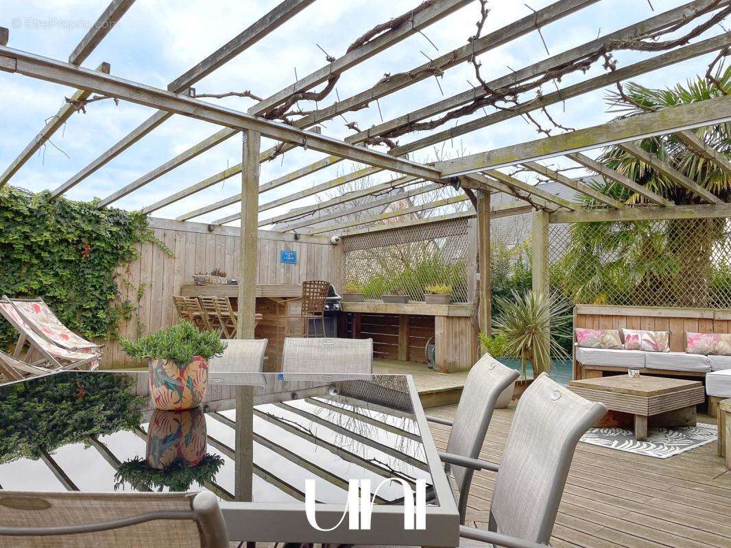 Maison à BLAINVILLE-SUR-ORNE