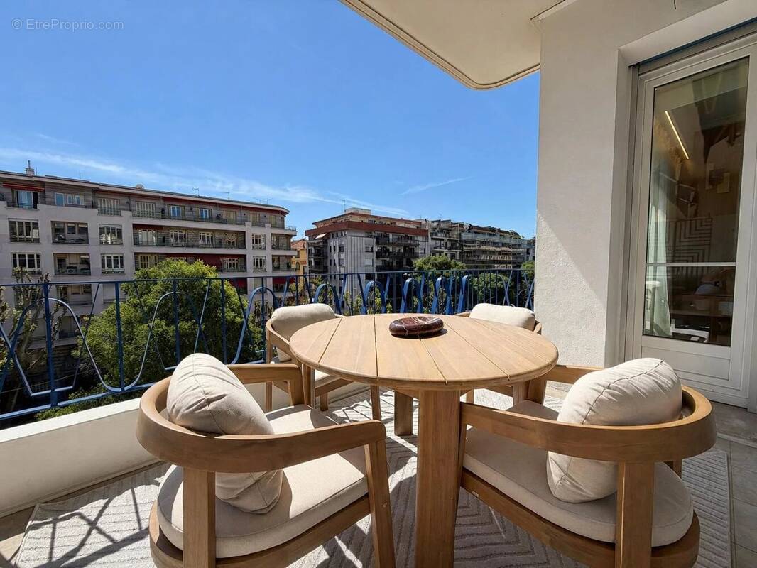 Appartement à NICE