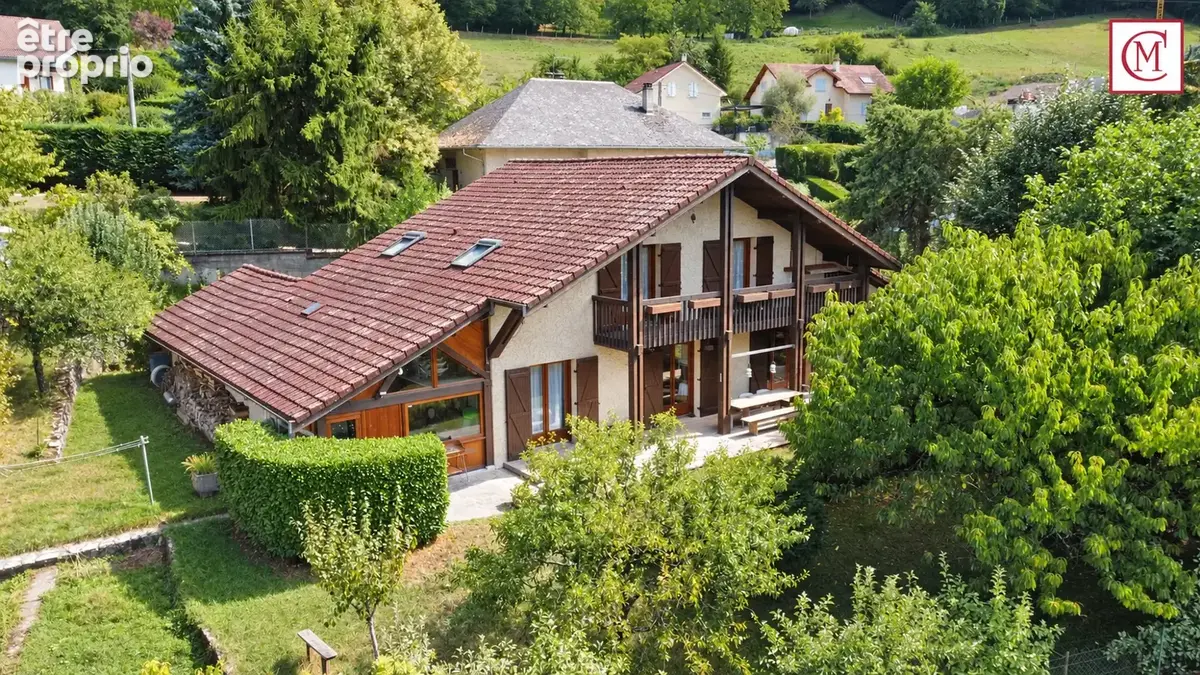 Maison à LE VERSOUD