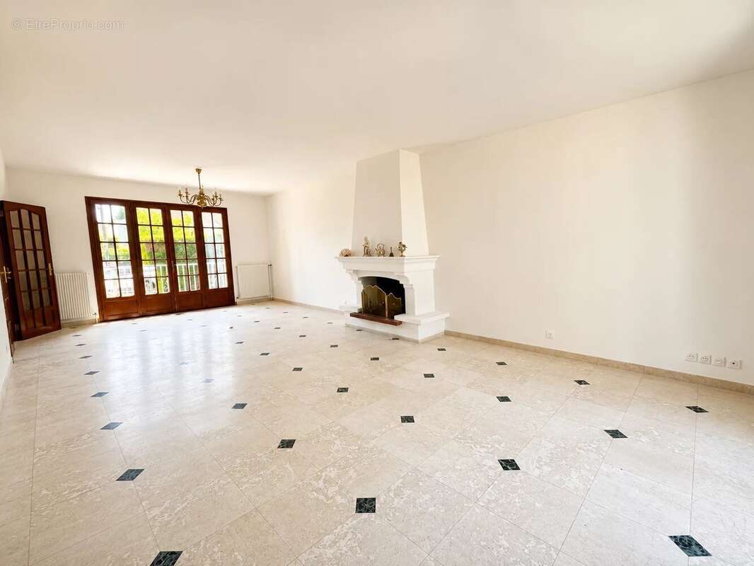 Maison le plessis trevise - photo 2