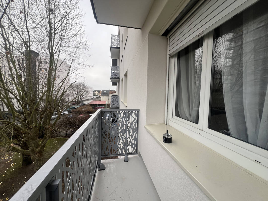 Appartement à SARTROUVILLE