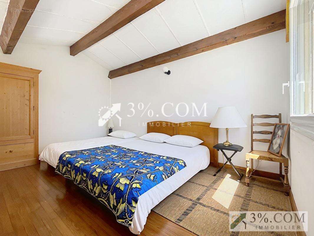 Maison 153 m2  habitables avec 2 logements indépendants et u - photo 12