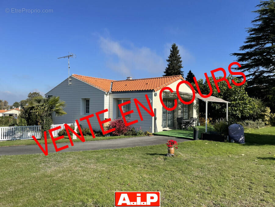 Maison à SAINT-MESMIN