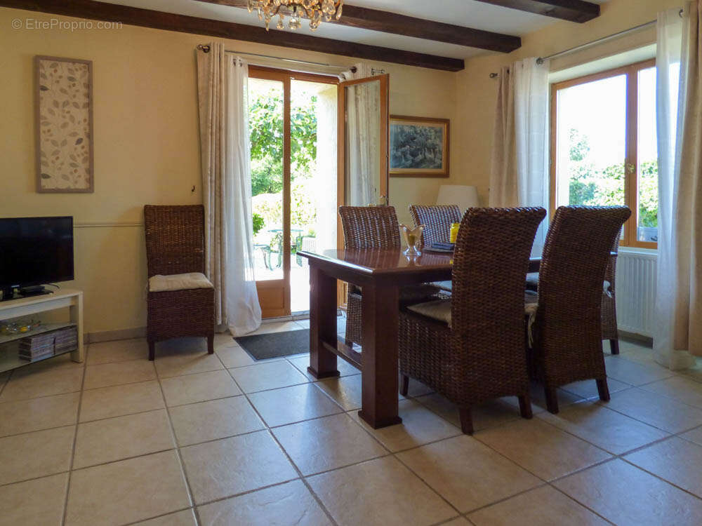 Maison à PAMPROUX