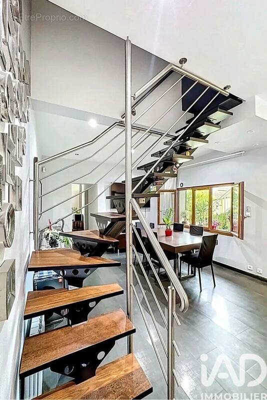 Photo 1 - Maison à IVRY-SUR-SEINE