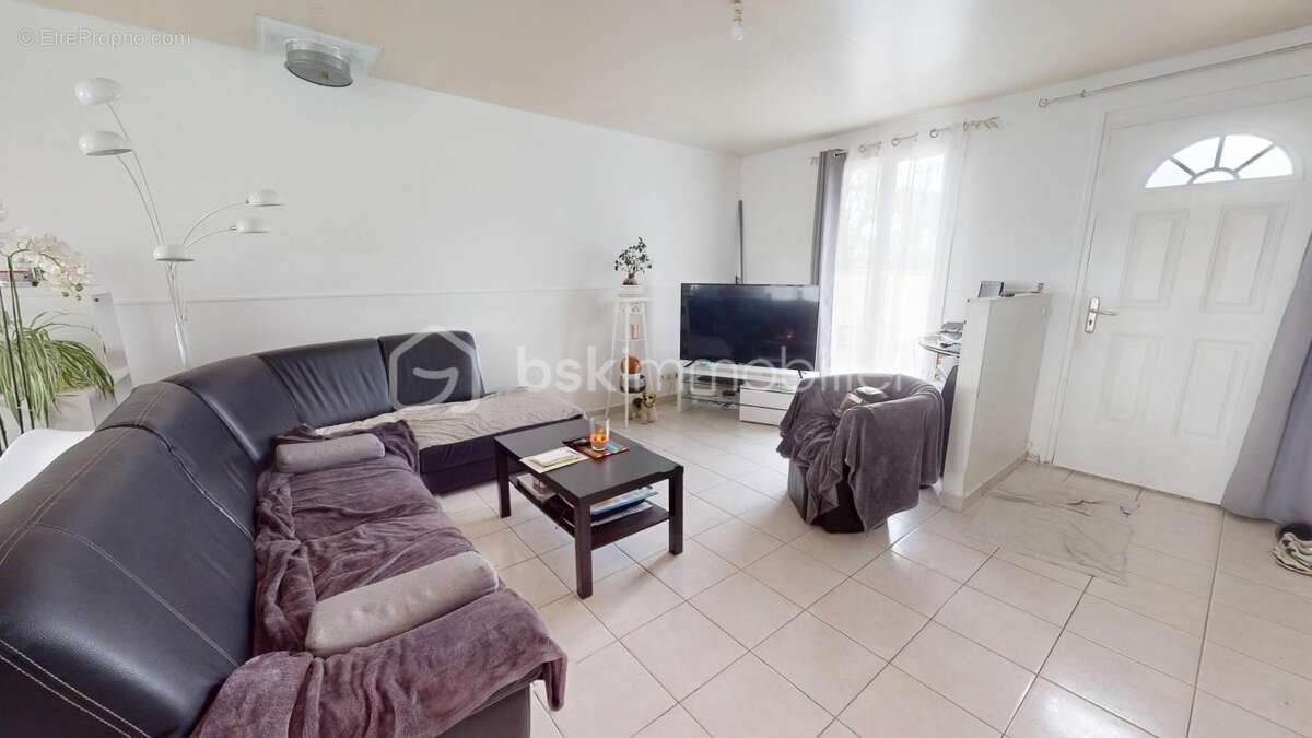Maison de plain pied - 118m² - Laas - photo 4