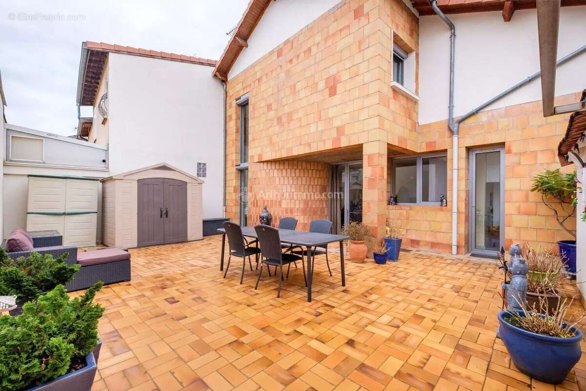 Vente Maison Villeurbanne(69100) 529 000ï¿œ - photo 5