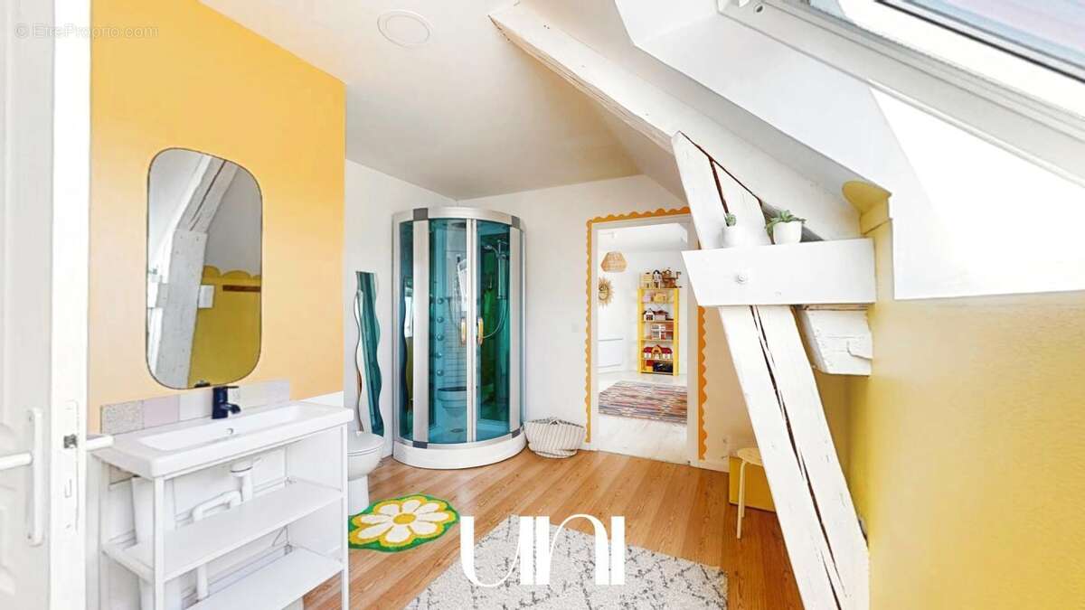 Maison à CLINCHAMPS-SUR-ORNE