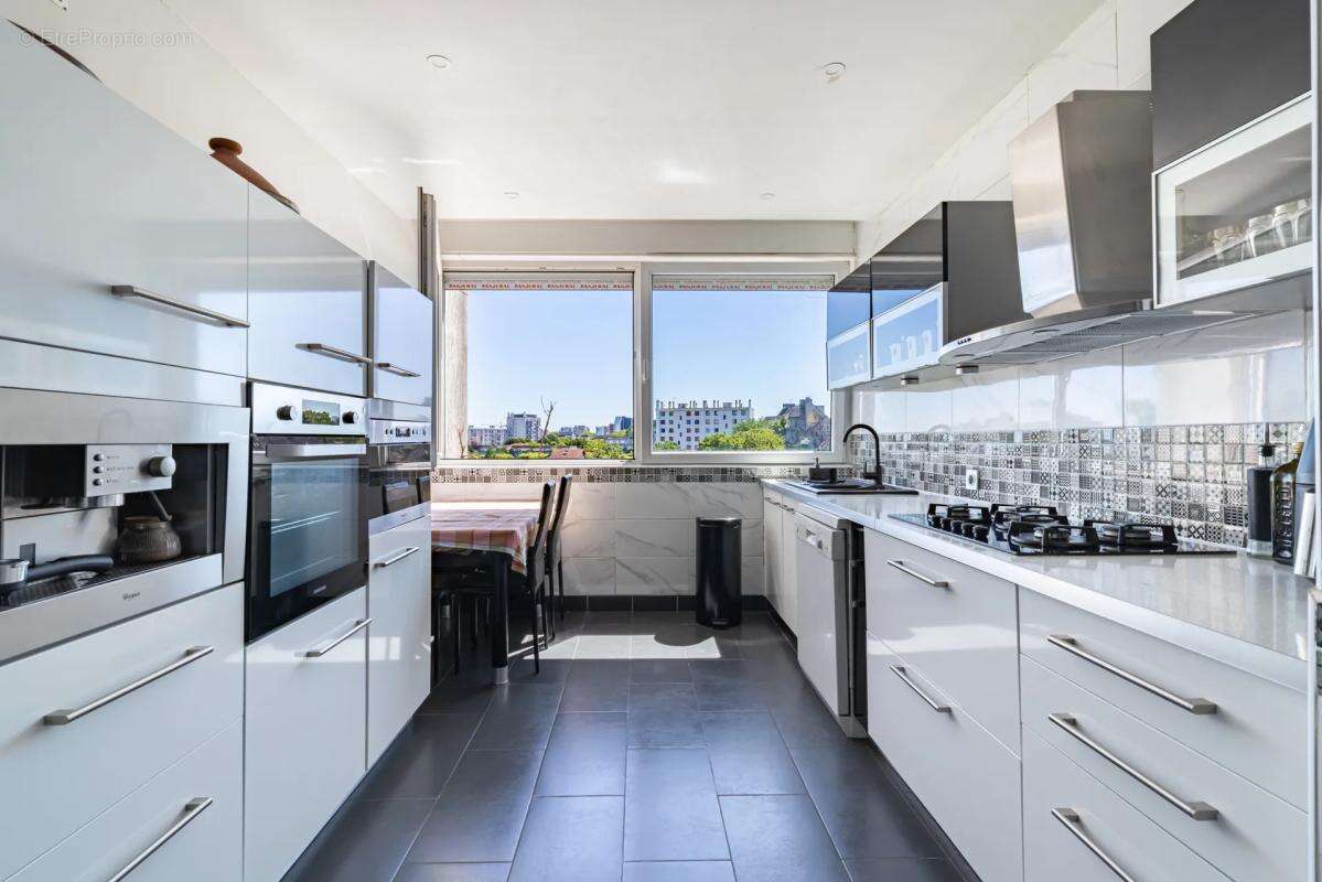 Appartement à AUBERVILLIERS
