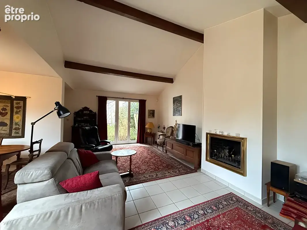 JOUY EN JOSAS  "Maison"  6 Pièce(s) - photo 12