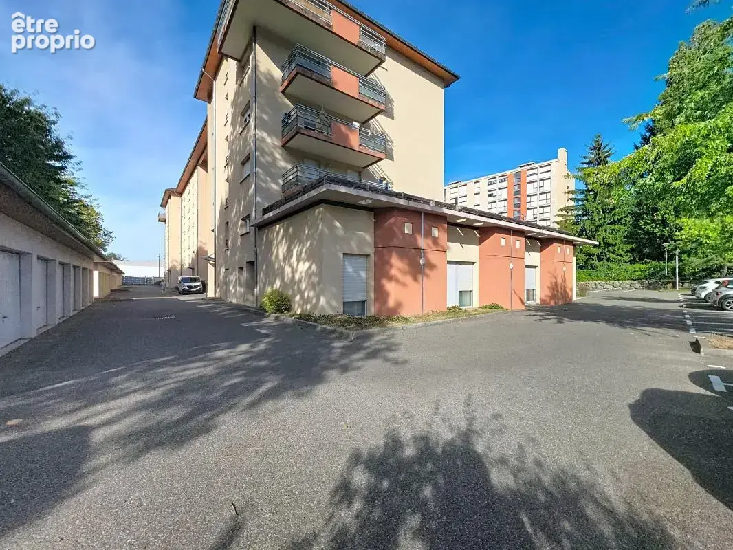 Appartement -  1 Chambre - Terrasse - Cave - Place de parking privative - Garage en sus - Proche commodités - photo 15