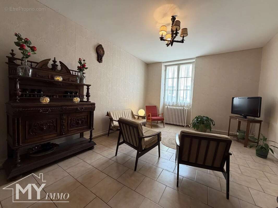 Maison à CASTILLON-LA-BATAILLE
