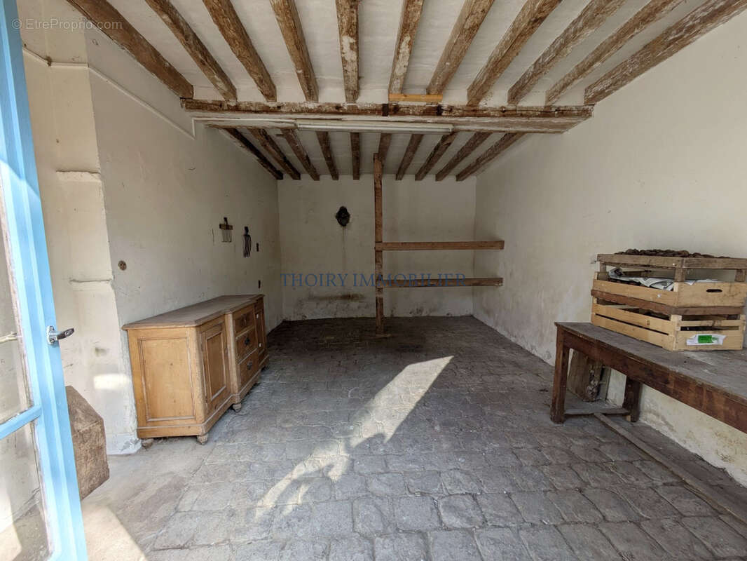 Maison à THOIRY