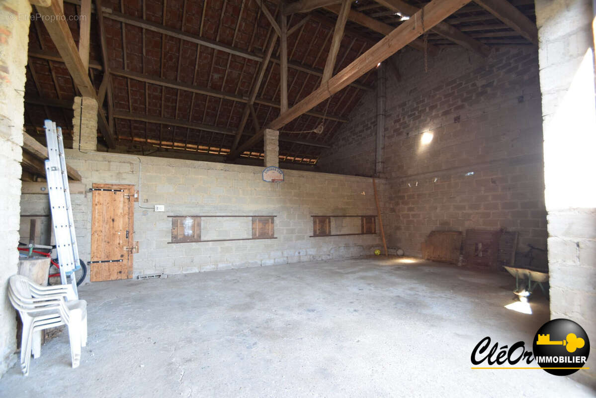 Maison 130 m² à Mouthier-En-Bresse  - photo 6