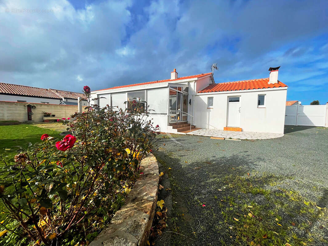 Maison à L&#039;AIGUILLON-SUR-VIE