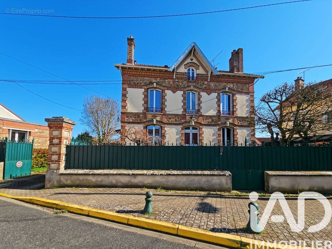 Photo 1 - Maison à COUBERT