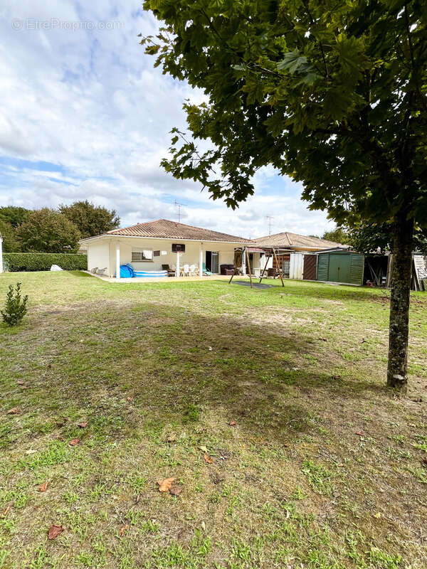 Maison à LE PIAN-MEDOC