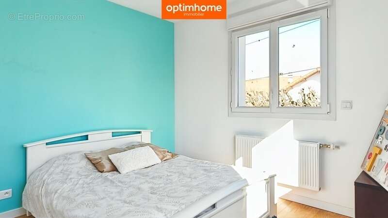 Maison à PARAY-VIEILLE-POSTE