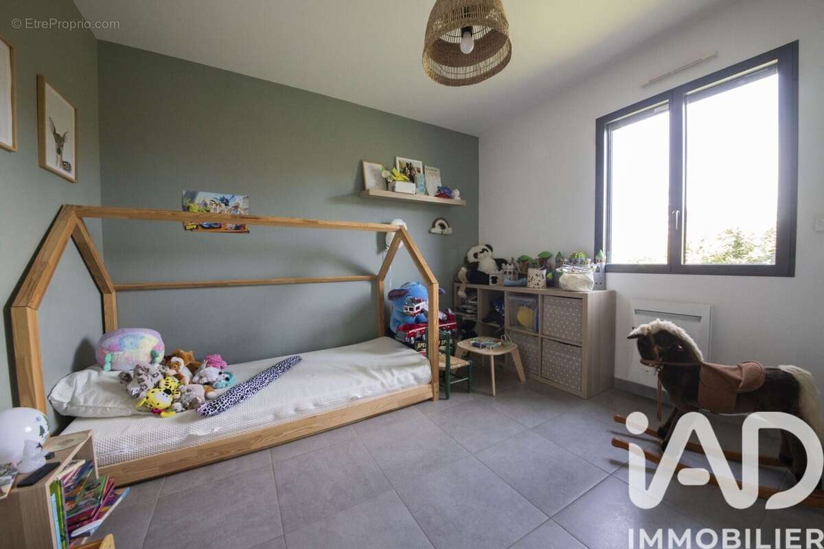 Photo 8 - Maison à LA ROQUE-SUR-PERNES