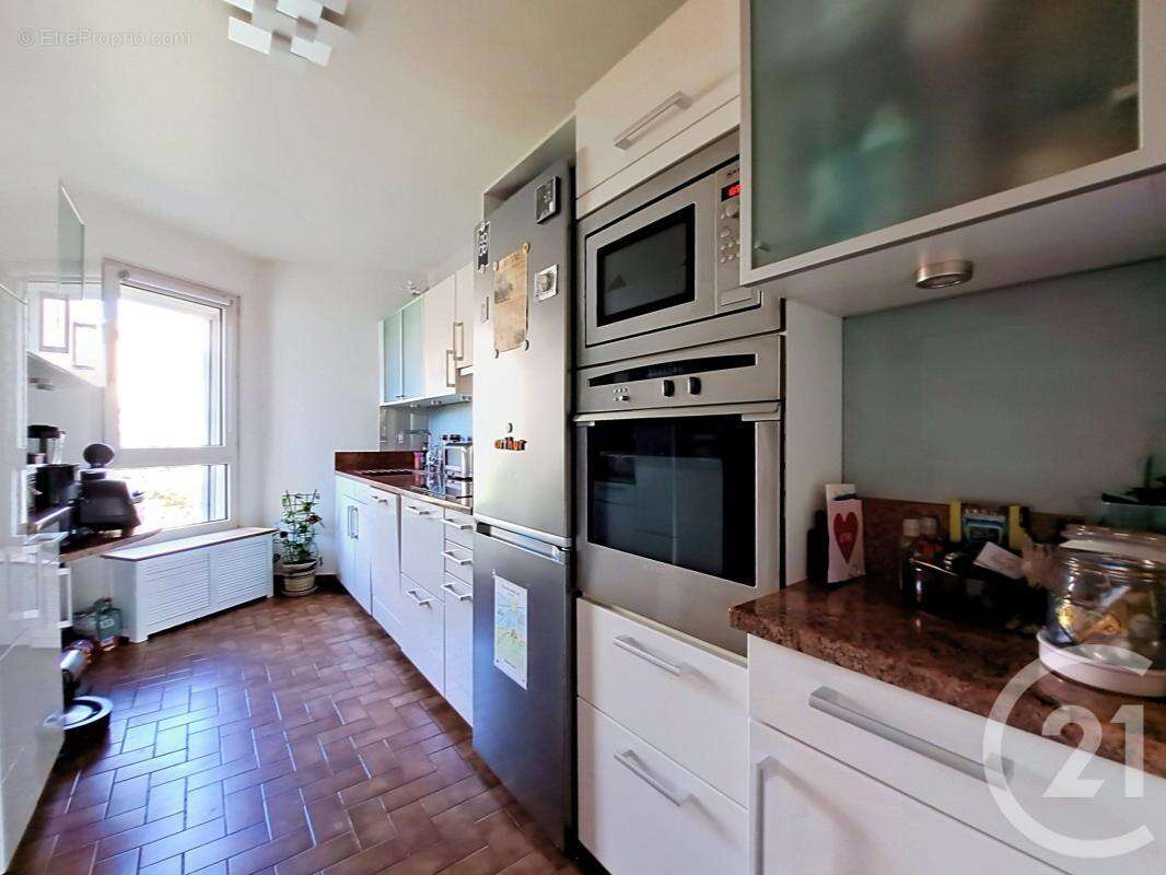 Appartement 76 m² à Creteil  - photo 9