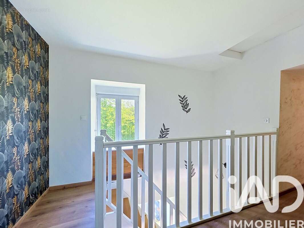 Maison 148 m² à Le Luot  - photo 9