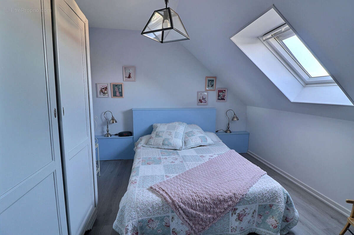 Maison à EPERNON