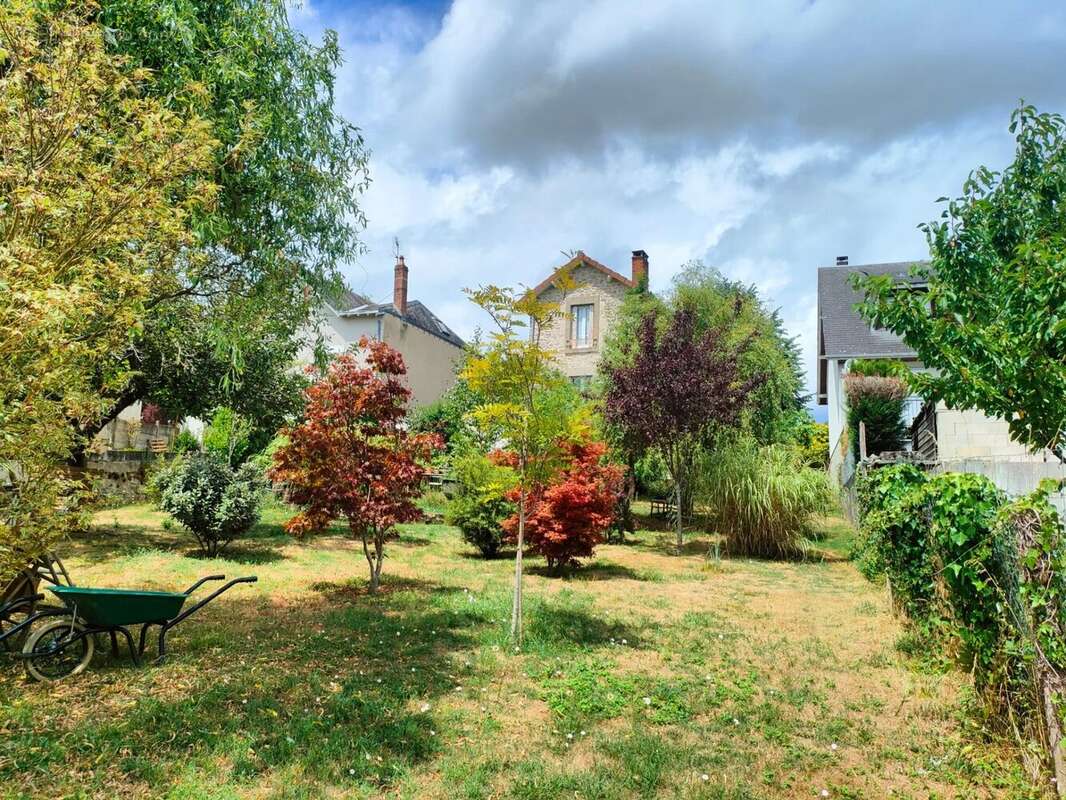 Maison 60 m² à Saint-Junien  - photo 2