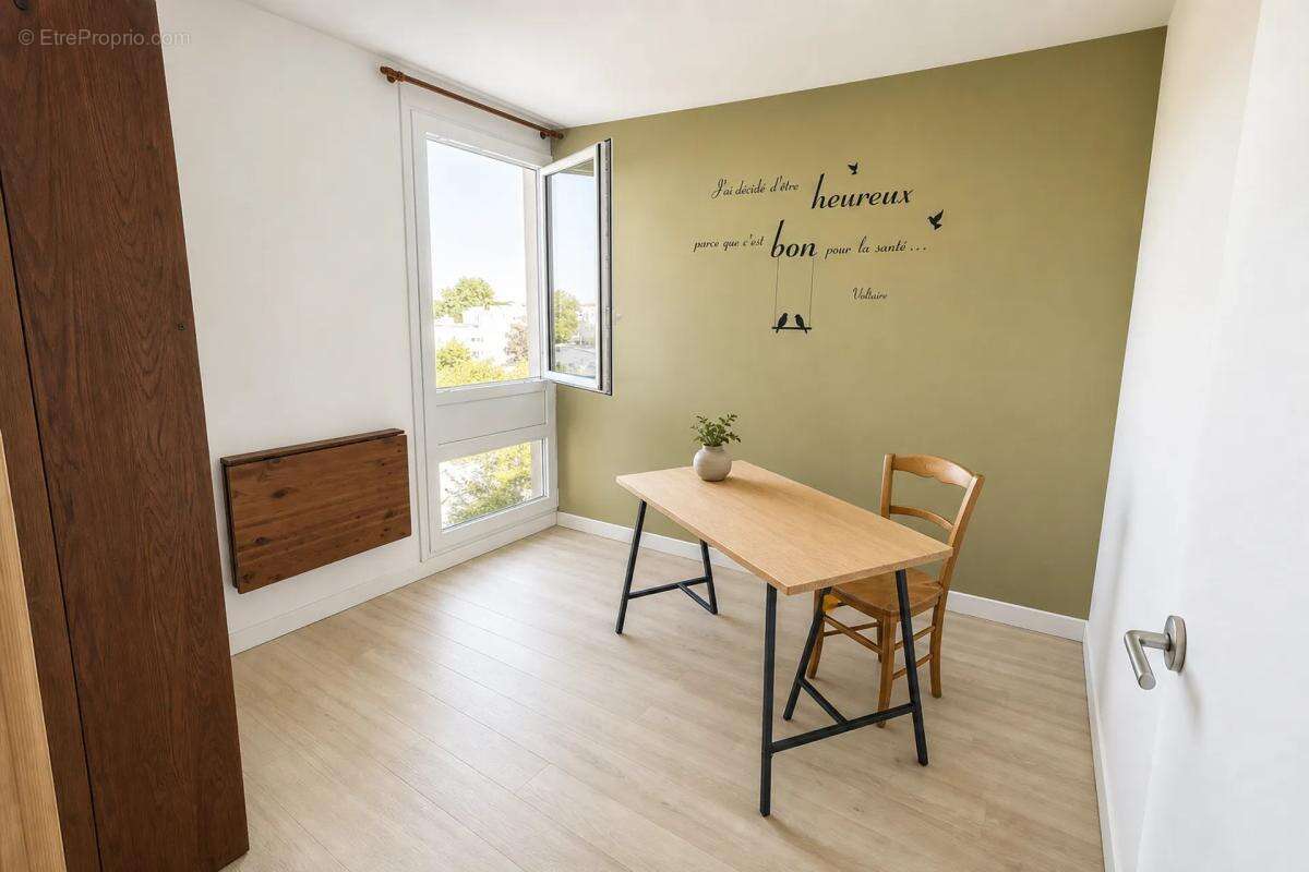 Appartement de 4 pièces de 77 m² à Bourges - photo 8