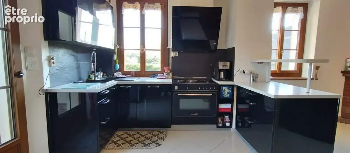 Maison 6 pièces 185 m² à vendre à Chaumont-En-Vexin (60240) - photo 2